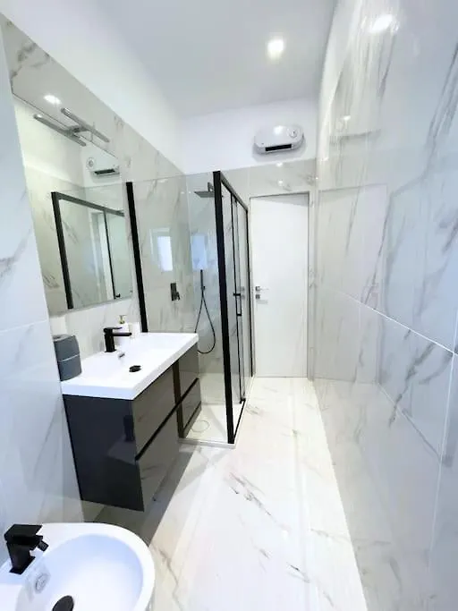 Quiet, Central And Cosy Duomo - Navigli Apartment Milan
