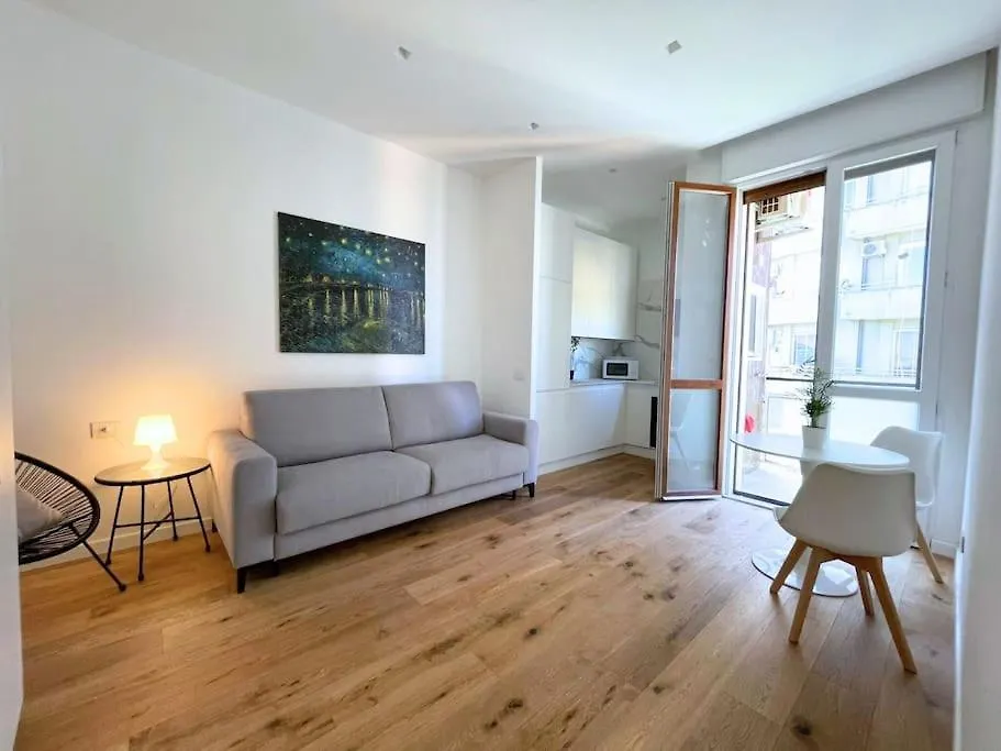 شقة Quiet, Central And Cosy Duomo - Navigli ميلان 0*,